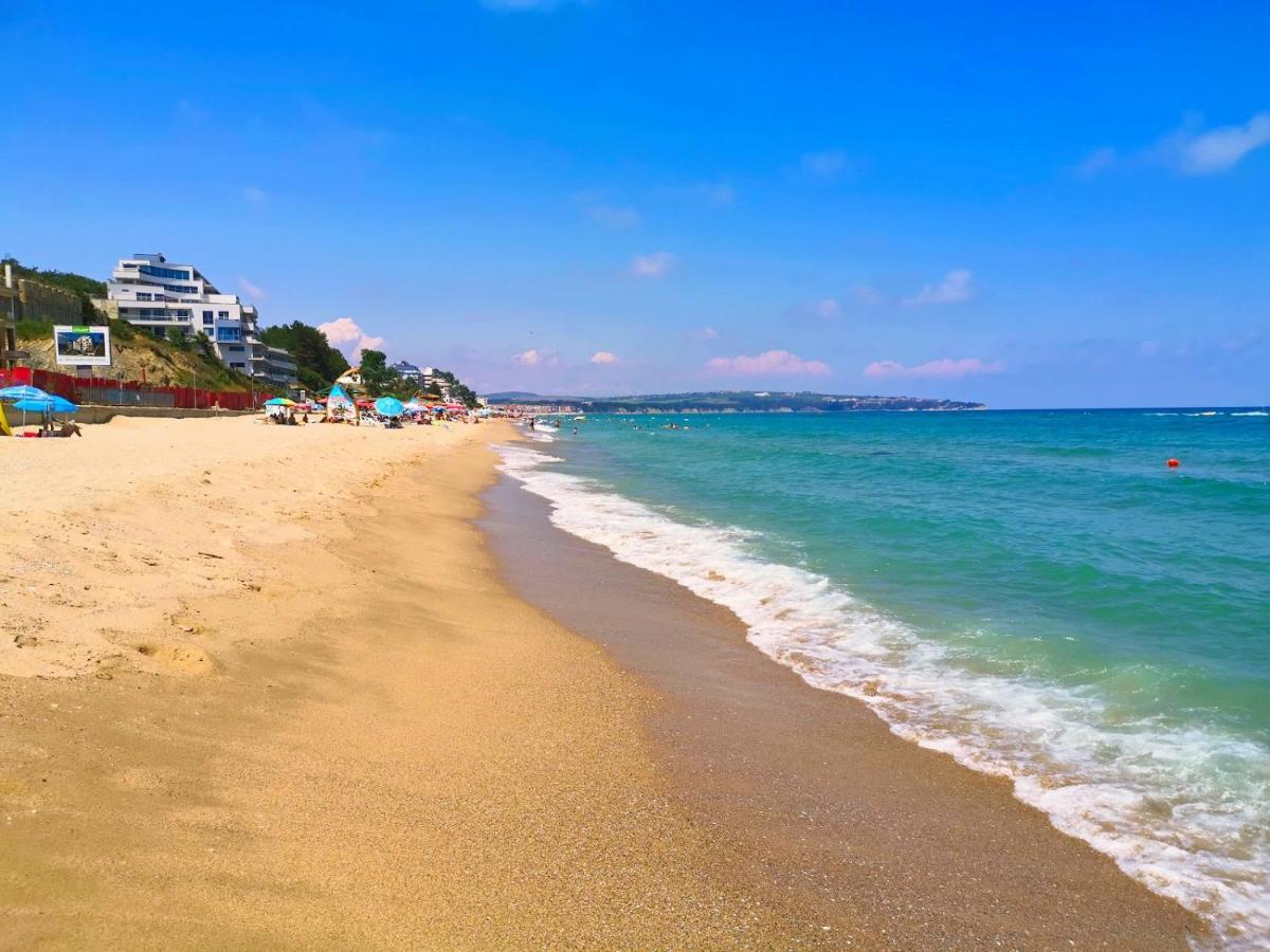 Апартаменти Атеа На Плажа - Apartments Atea On The Beach Obzor Exteriér fotografie