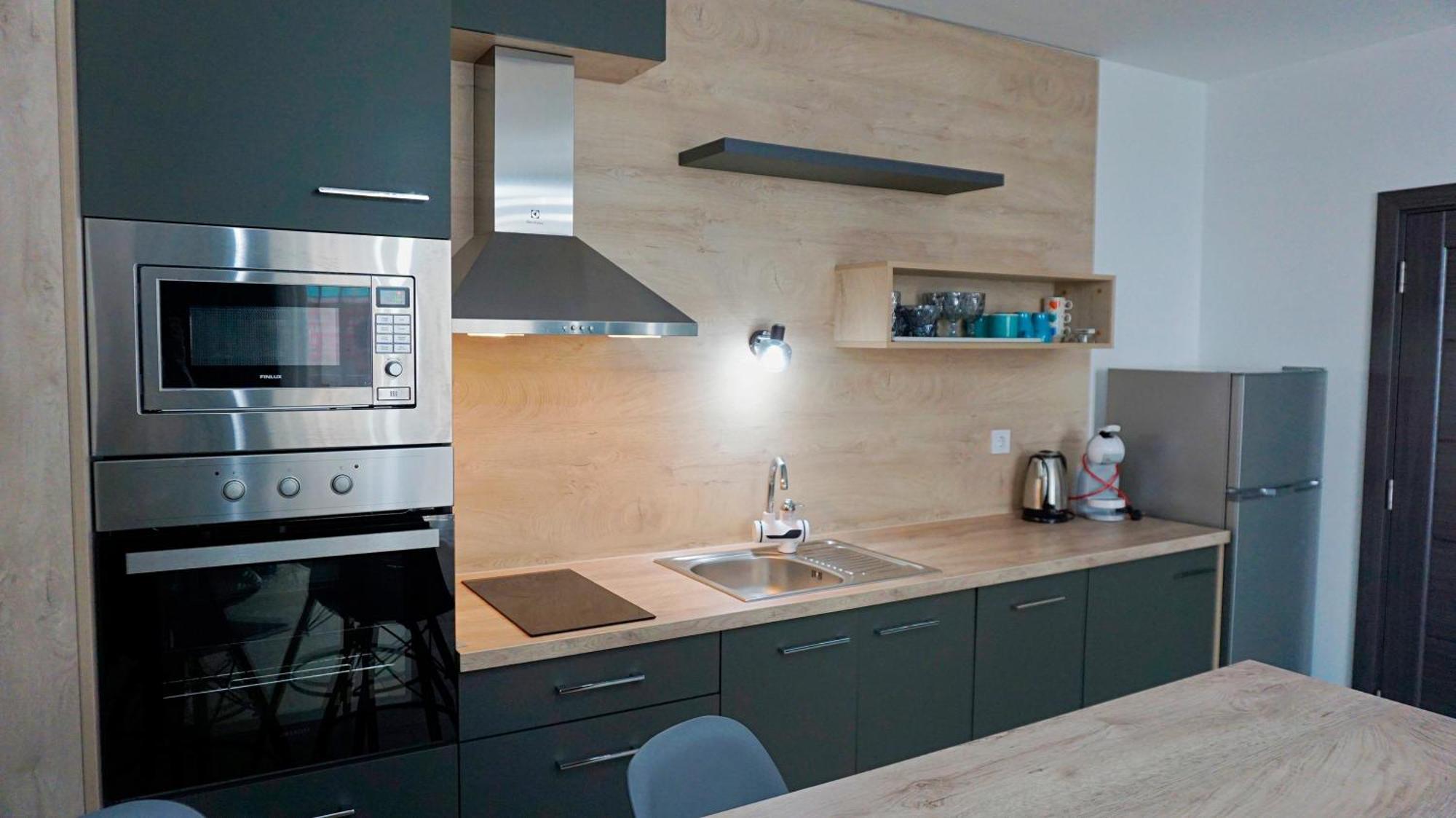 Апартаменти Атеа На Плажа - Apartments Atea On The Beach Obzor Exteriér fotografie
