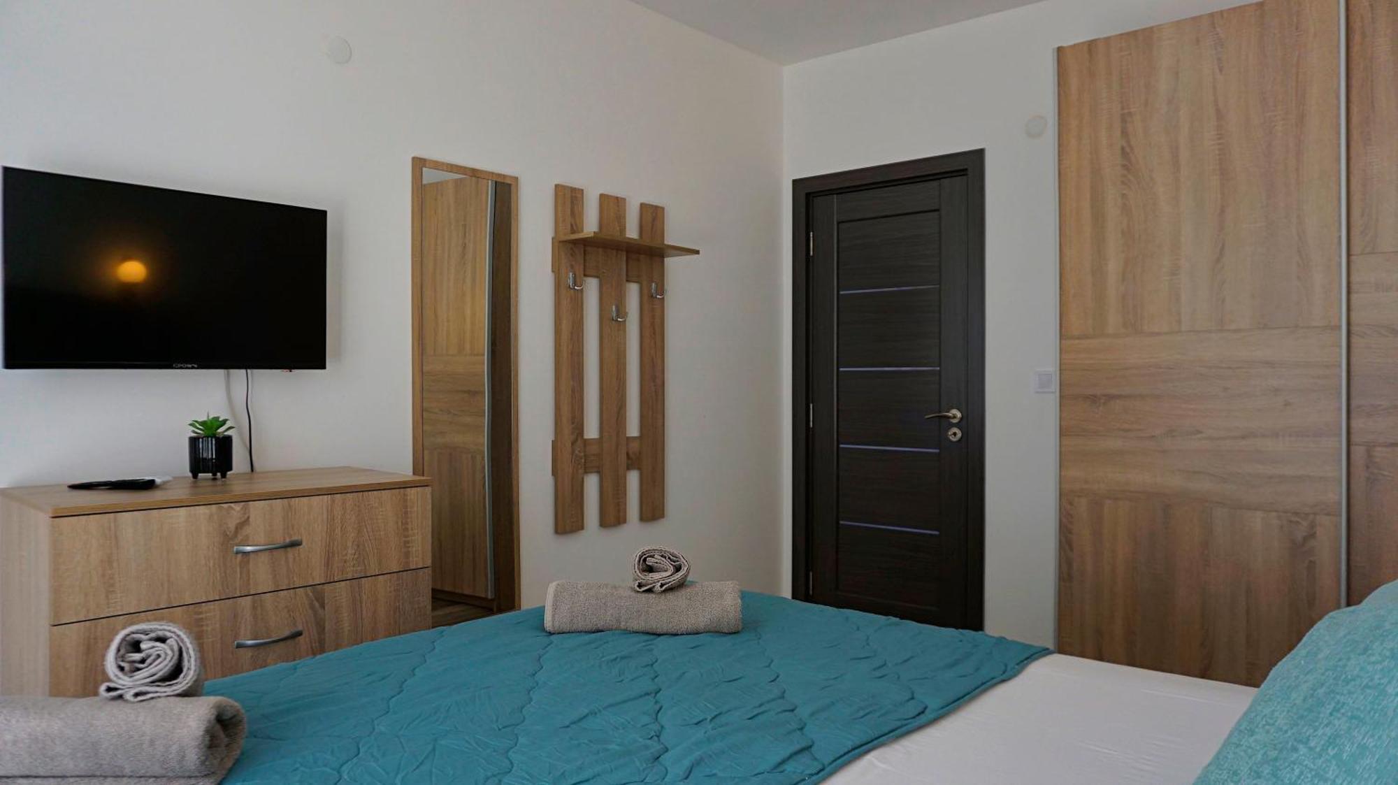Апартаменти Атеа На Плажа - Apartments Atea On The Beach Obzor Exteriér fotografie